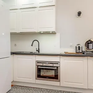 https://nouvel-appartement-de-caractere-et-climatise-a-la-joliette.fr-provencehotel.com