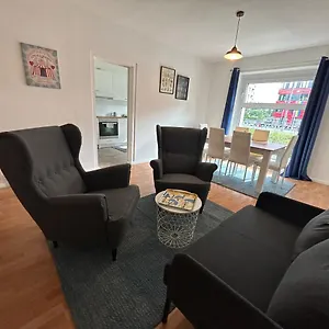 https://eastside-35.find-berlin-hotels.com